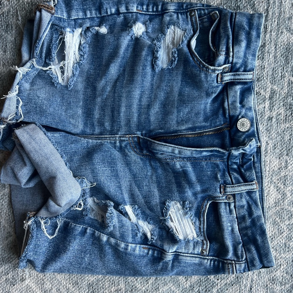 High waisted American eagle jean shorts size 10